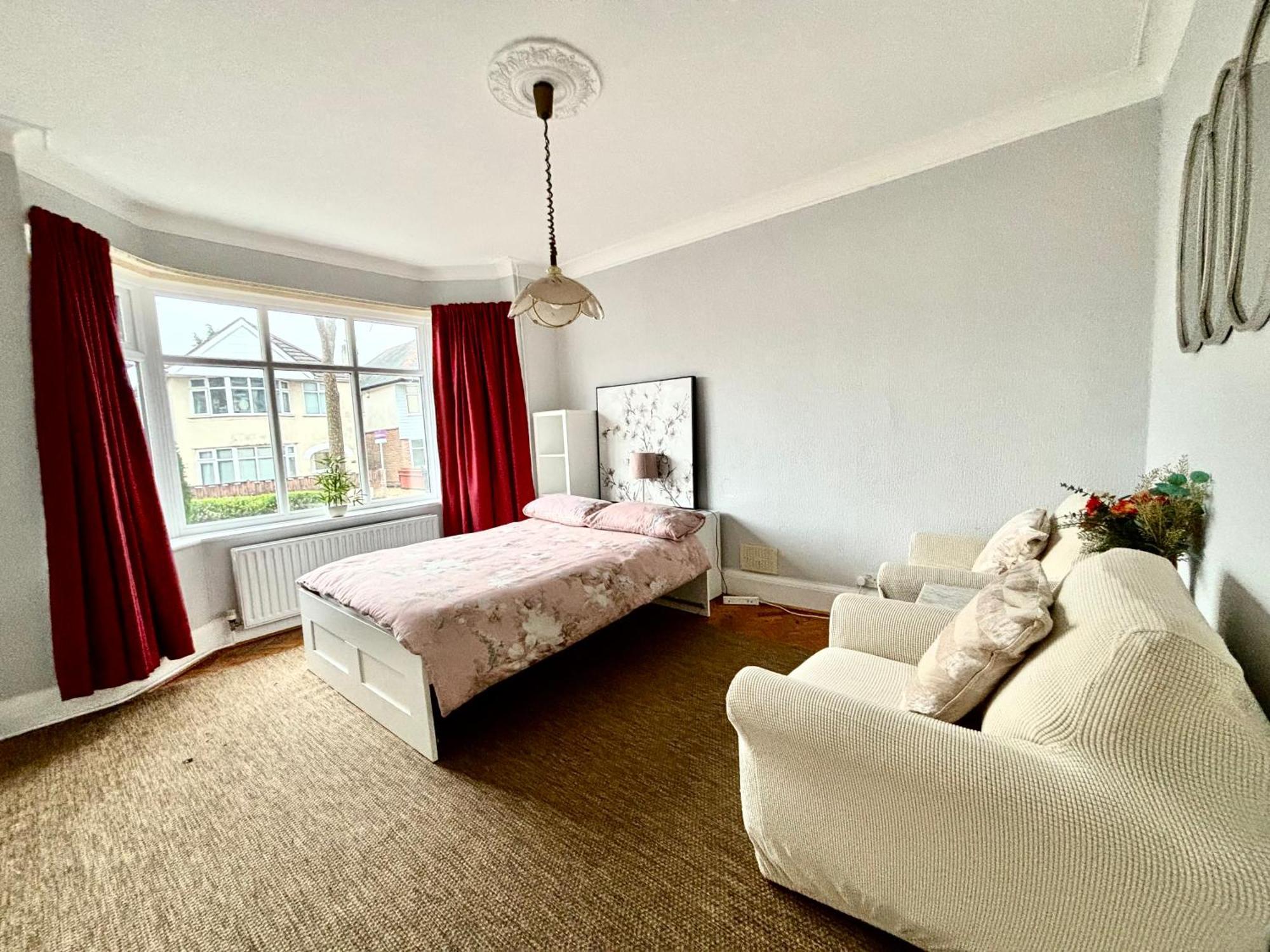 Winton House Home Stay Bournemouth Bagian luar foto
